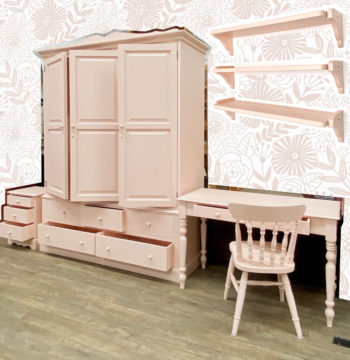 Cameretta letto bedroom bambin legno artigianale rosa Scrivania mensole sedia comodino armadio