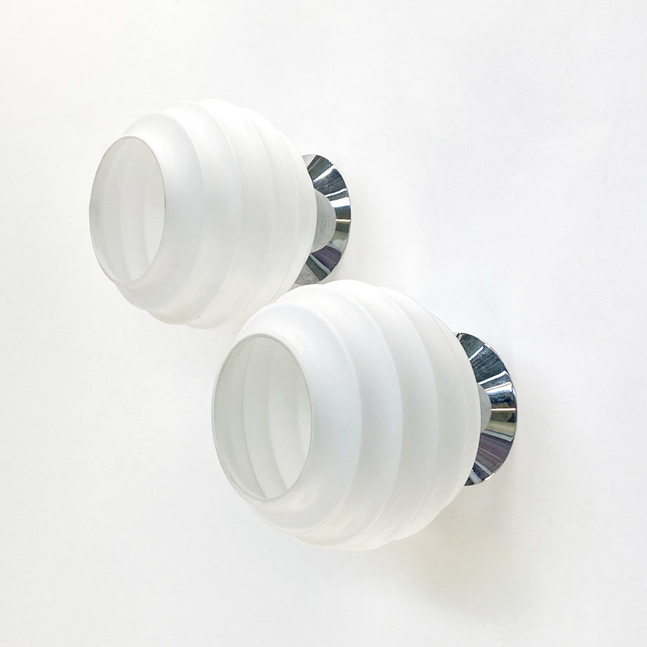 Lampada per muro vintage vetro bianco opalino