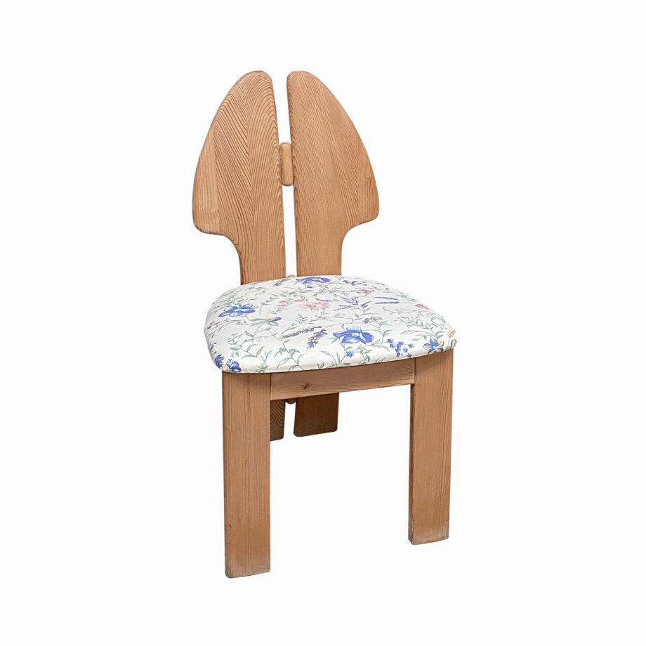 wood seat montain sweden norvegian denmark dining room