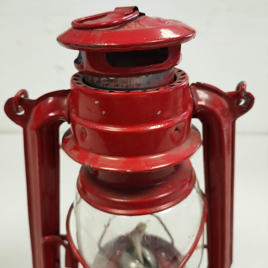 Lanterna a Petrolio Lume in Acciaio H 24cm Rossa