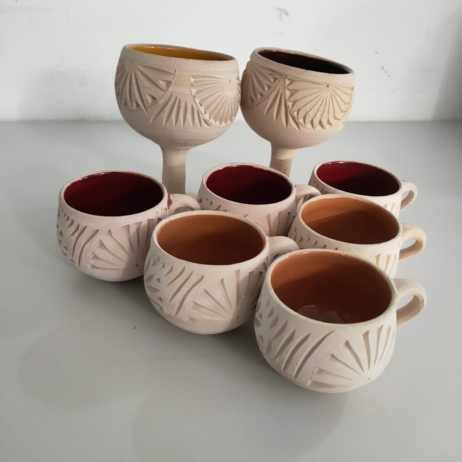 Set di: 2 Calici per Vino, 6 Tazzine per Caffè in Ceramica Vintage Anni'60