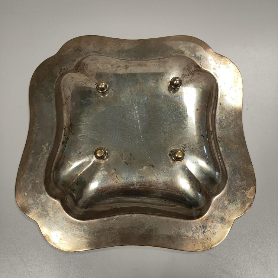 Vassoio in metallo lavorato e inciso a mano anni '70