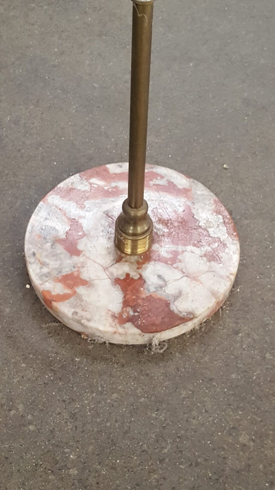 Portacenere con basamento in marmo impero