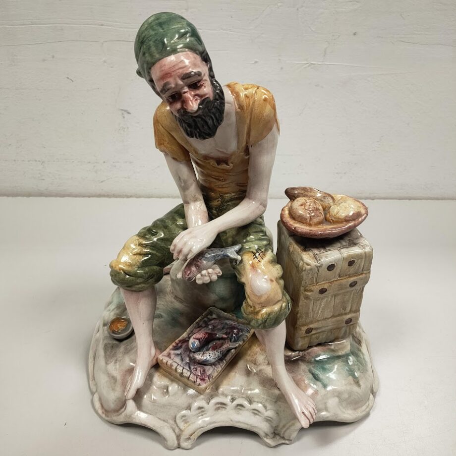 Statuetta in Porcellana Stile Capodimonte Lavorata a Mano