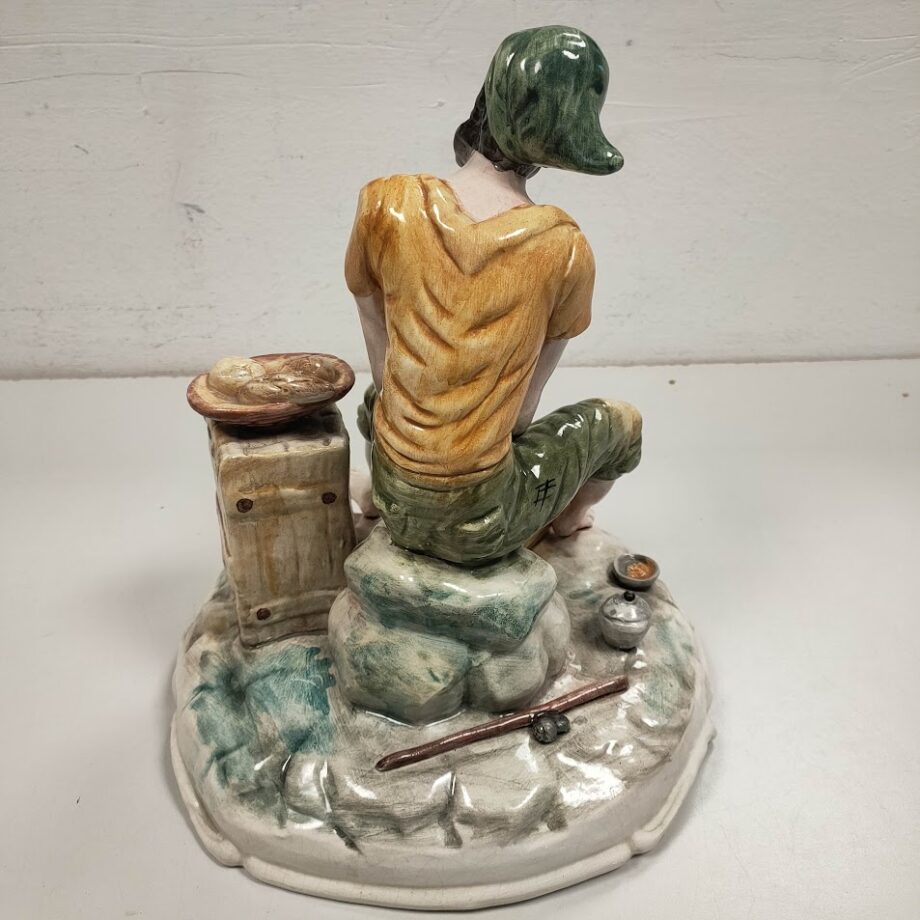 Statuetta in Porcellana Stile Capodimonte Lavorata a Mano