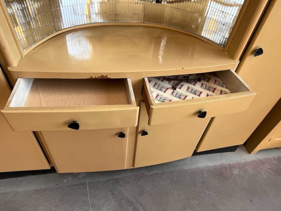 Credenza