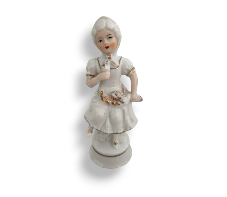Statuina in Porcellana Lavorata e Dipinta a Mano "Capodimonte" Vintage Anni '80