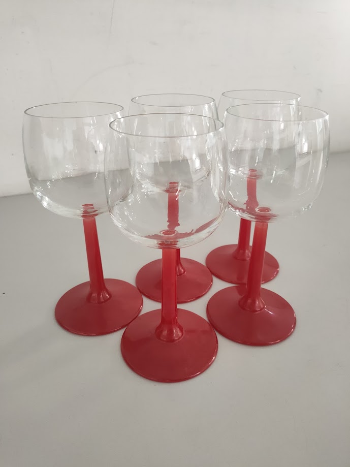 5 Bicchieri da Vino in Vetro con Manico di Color Rosso Vintage Anni '70