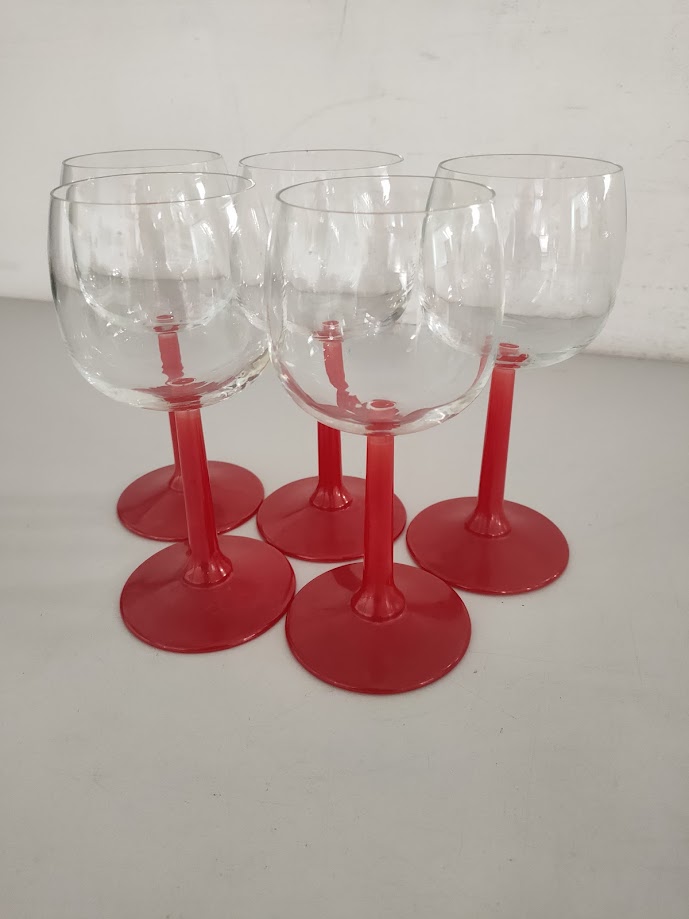 5 Bicchieri da Vino in Vetro con Manico di Color Rosso Vintage Anni '70