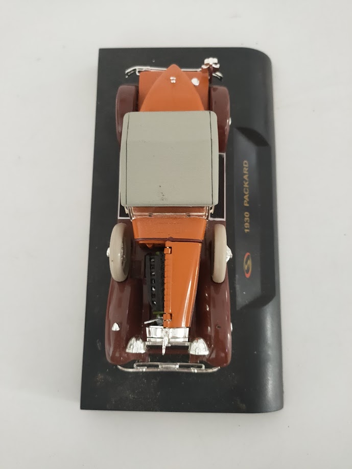Modellino in Plastica, Metallo "Packard 1930" di Colore Marrone Vintage Ani '90