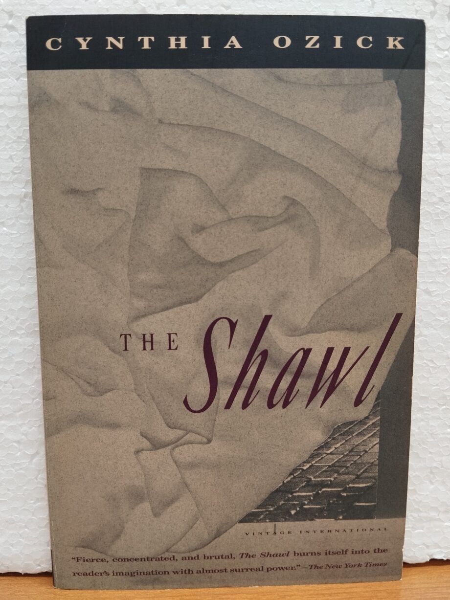 Libro the Shawl di Cynthia Ozick del 1990