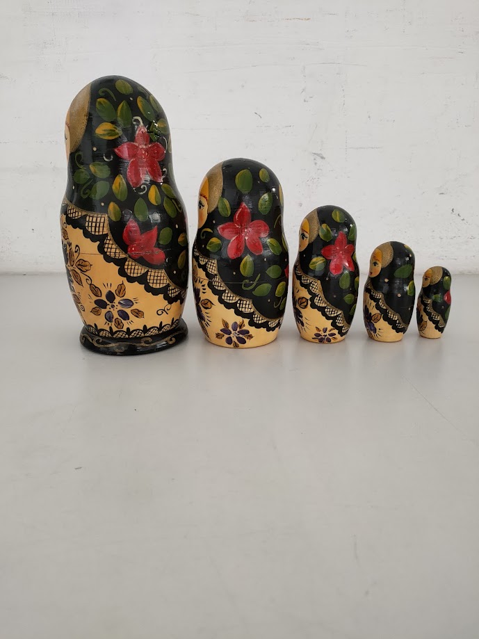 Matrioska in Legno Lavorata e Decorata a Mano Anni '70