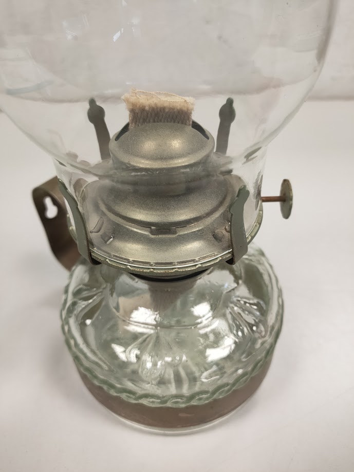 Lampada ad Olio in vetro Decorato con Supporto in Ottone Vintage Anni '60