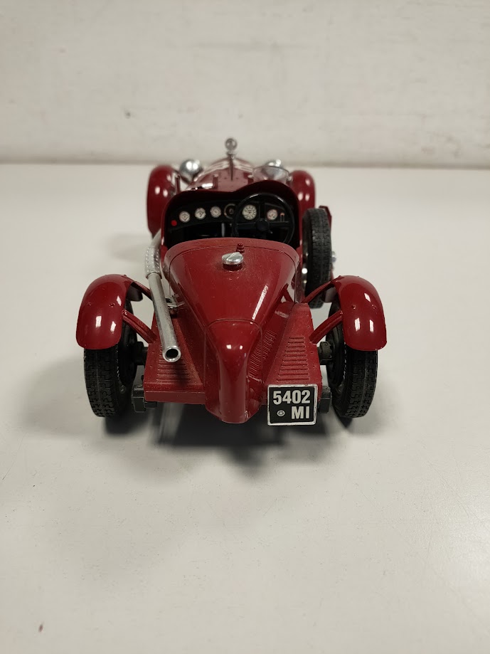 Modellino Burago Alfa Romeo 8C 2300 Monza Mille Miglia N°93 Scala