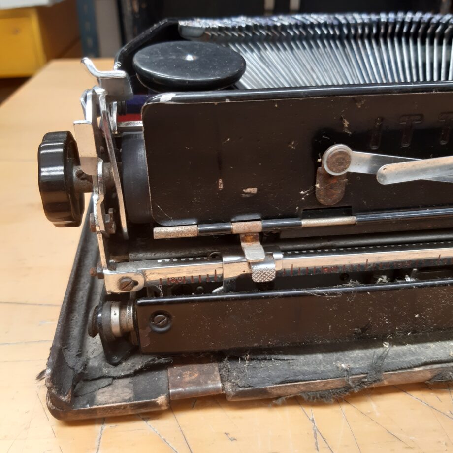 Macchina da Scrivere Portatile Ico Olivetti MP1