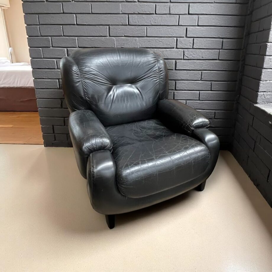 Poltrona pelle nera