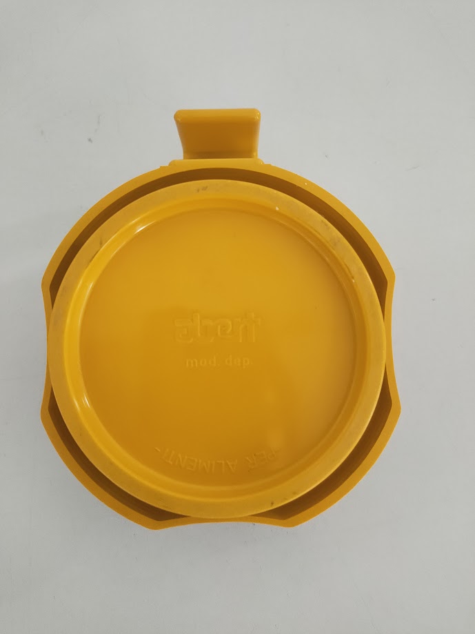 Formaggiera Abert di Colore Gialla in Plastica e Vetro Vintage Anni '70