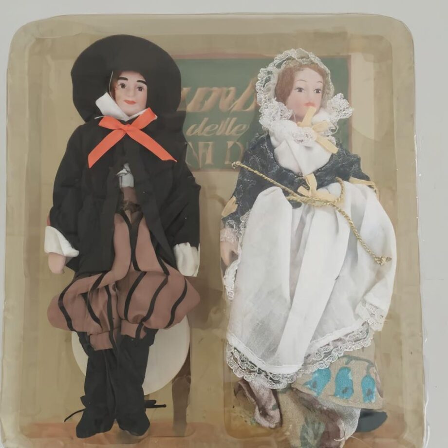 Bambole di Porcellana da Collezione delle Regioni D'Italia Lombardia N°3