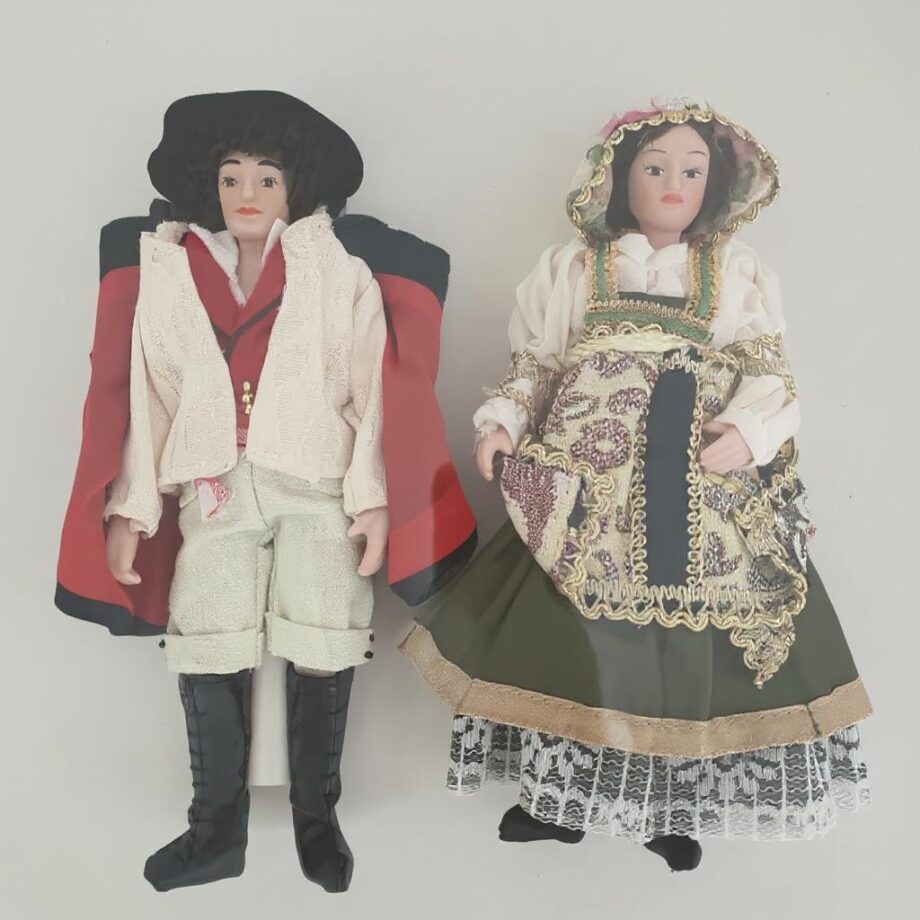 Bambole di Porcellana da Collezione delle Regioni D'Italia Fabbri Anno 2003