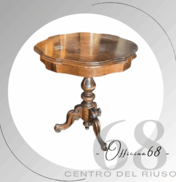 Tavolino in legno intarsiato