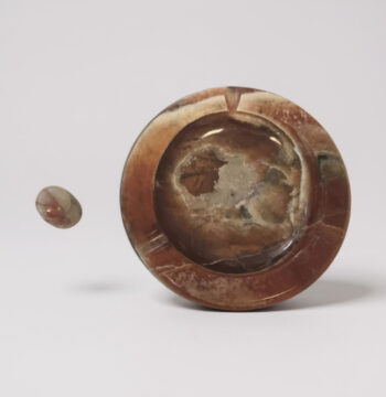 Posacenere in onice vintage con spegni sigari