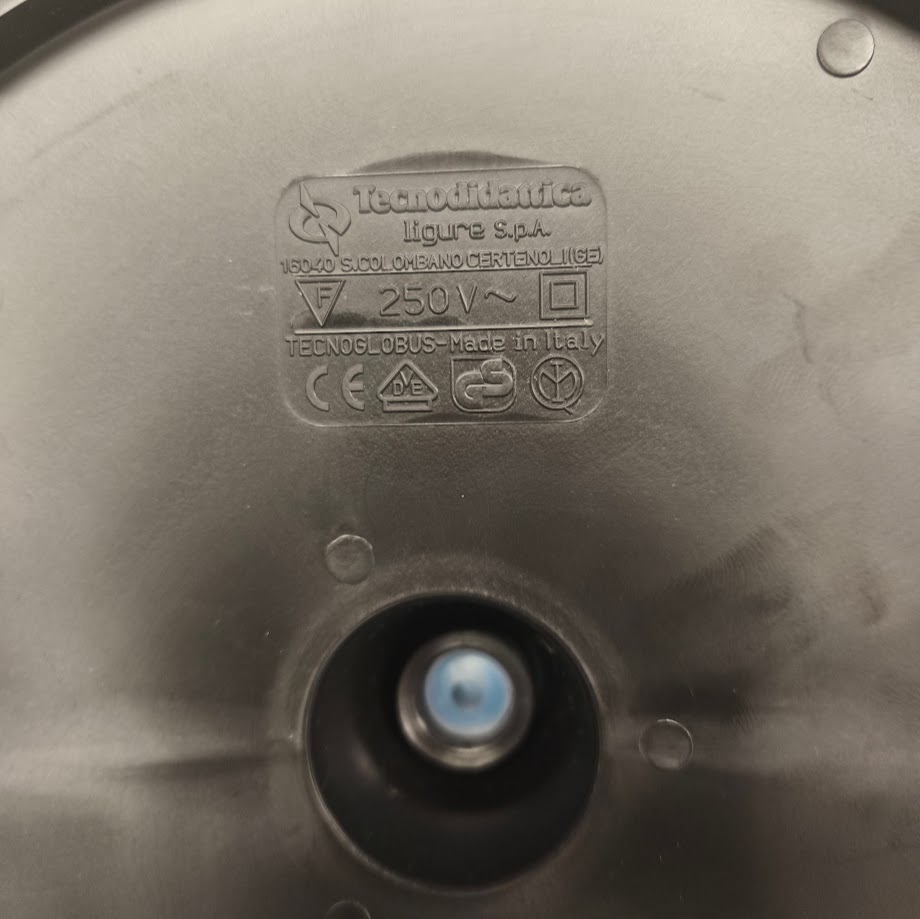 Mappamondo vintage luminoso con rilievi, marca Tecnodidattica