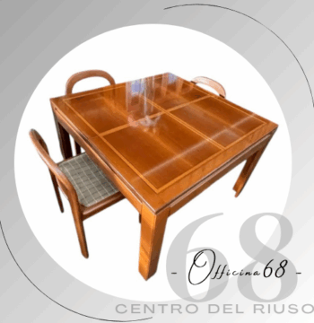 Tavolo allungabile con piano intarsiato