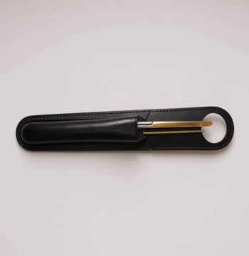 Set da Ufficio Comprendente 1 Forbice, 1 Taglia Carta, 1 Lente in Custodia di Pelle "Solingen"