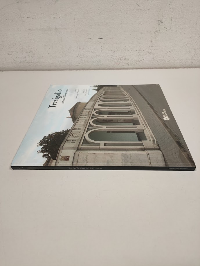 Libro TRESIGALLO Città del Novecento 2004