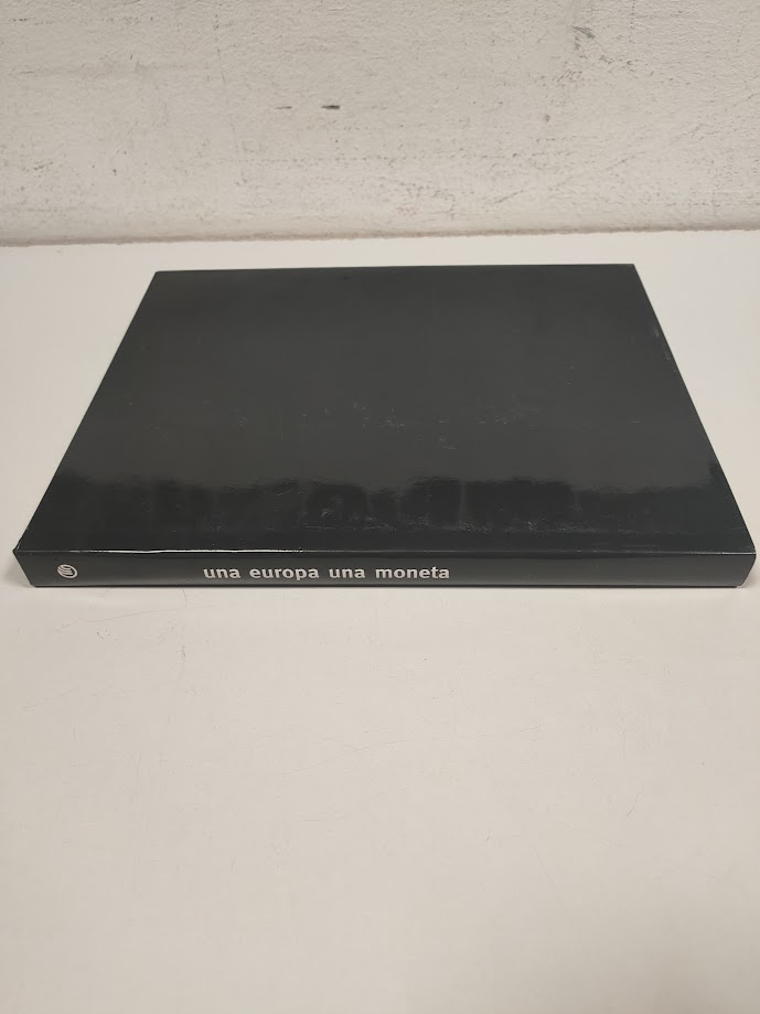 Libro Europa una Moneta 2001