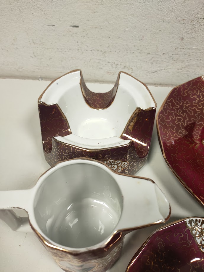 Lotto Servizio da Te/Caffè in Porcellana di Origini Persiane