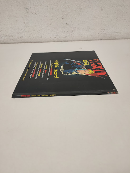 Fumetto Diabolik. Sulle Tracce della Pantera 2000