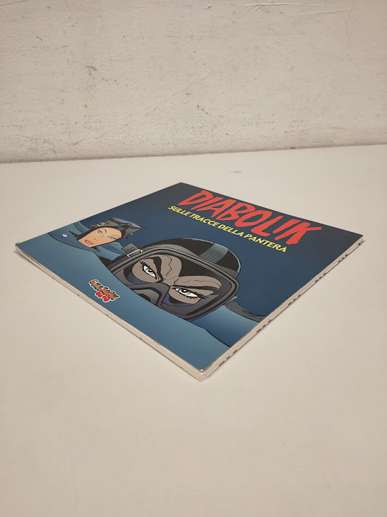 Fumetto Diabolik. Sulle Tracce della Pantera 2000