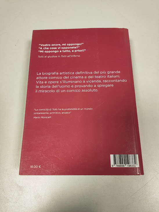 Libro Totalmente Totò. Vita e Opere di un Comico Assoluto 2017