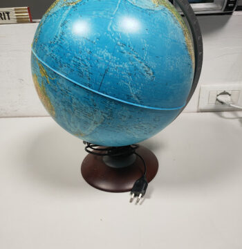 Mappamondo Luminoso "Novarico" in Plastica e Legno Vintage Anni '80