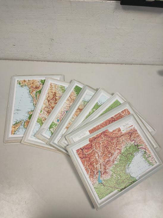 Cofanetto Contenente Plastici in Rilievo delle Regioni D'Italia Vintage Anno 1966