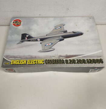 Kit di Montaggio Statico del English Electric Canberra B.2/B.20/B.62/B(I)6 Scala 1:48 Vintage 2008