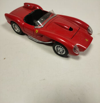Modellino Auto Ferrari 250 Testa Rossa Burago Scala 1:24 Anno 1957