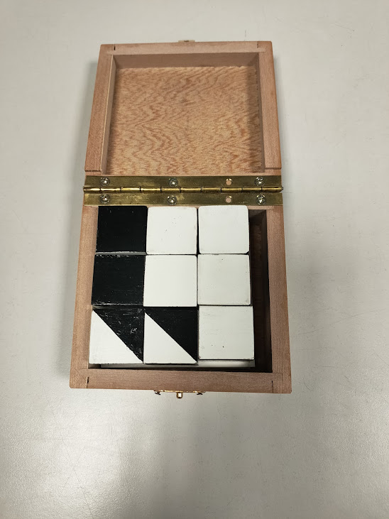 Puzzle a Blocchi Nascosti "Reattivo Mosaico" Gioco di logica e Ragionamento Vintage Anni 2000