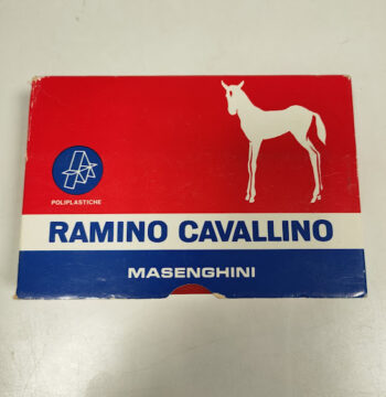 Set di Carte da Gioco in Due Mazzi in Plastica "Ramino Cavallino Masenghini"
