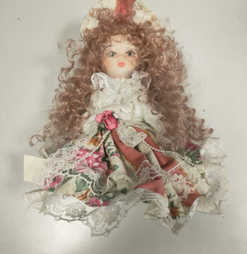 Bambola in Porcellana "Capodimonte" da Collezione Vintage Anni '80