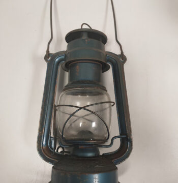 Lanterna ad Olio "Hurricane" in Metallo e Vetro Vintage