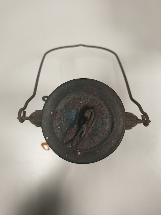 Lanterna ad Olio "Hurricane" in Metallo e Vetro Vintage