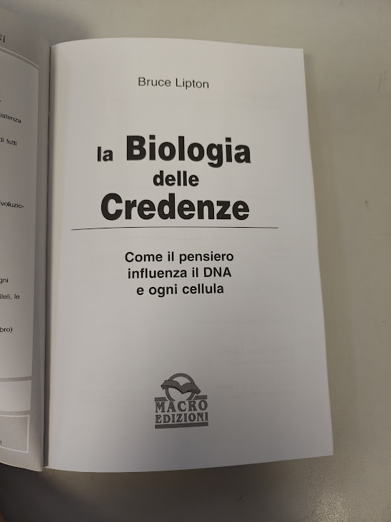 Libro La Biologia delle Credenze Bruce H. Lipton 2006