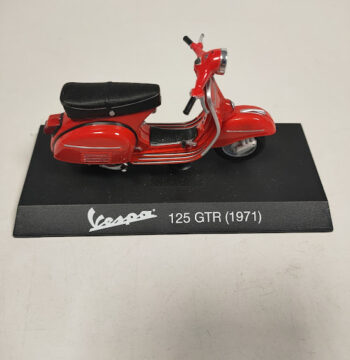 Modellino Vespa 125 GTR Maisto 1971 Scala 1:18 Vintage Anni 2000