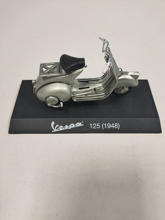 Modellino Vespa 125 Maisto 1948 Scala 1:18 Vintage Anni 2000