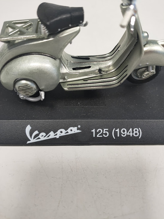 Modellino Vespa 125 Maisto 1948 Scala 1:18 Vintage Anni 2000