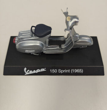 Modellino Vespa 150 Sprint Maisto 1965 Scala 1:18 Vintage Anni 2000