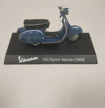 Modellino Vespa 150 Sprint Veloce Maisto 1969 Scala 1:18 Vintage Anni 2000