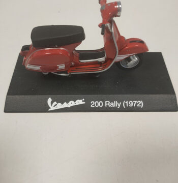 Modellino Vespa 200 Rally Maisto 1972 Scala 1:18 Vintage Anni 2000